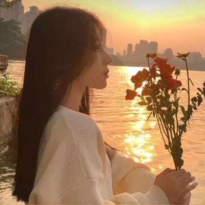 سارہ خان avatar